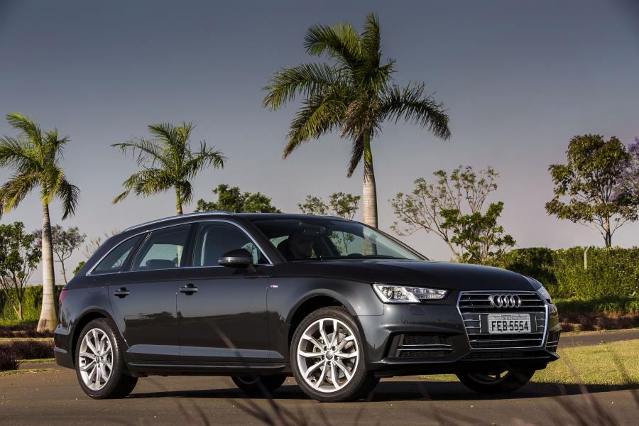  Audi A4 Avant 2.0 TFSI S-Line (B9) 2016 года  (LA) (фото 7 из 17)
